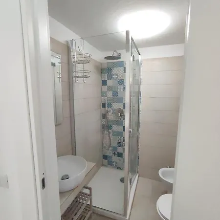 Elegante Monolocale Con Soppalco In Centro E Vicino Al Mare Apartment *